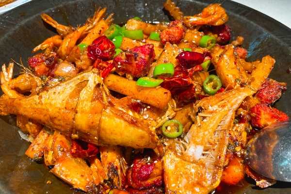 三道鱗和鯉魚哪個(gè)營(yíng)養(yǎng)價(jià)值高，它們之間的營(yíng)養(yǎng)價(jià)值誰(shuí)更高呢？