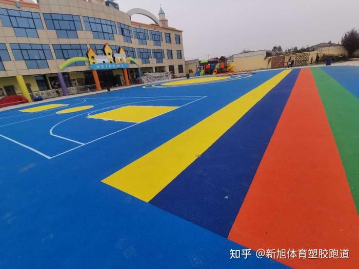 河南塑膠跑道廠家的塑膠跑道材料價格是多少錢一平方